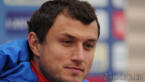 Эдуард Безуглов: Если здоровье в порядке, проблем с синтетикой быть не должно